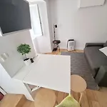 • Downtown • Walkable • A/c Apartmán