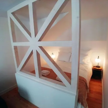 • Downtown • Walkable • A/c Apartment